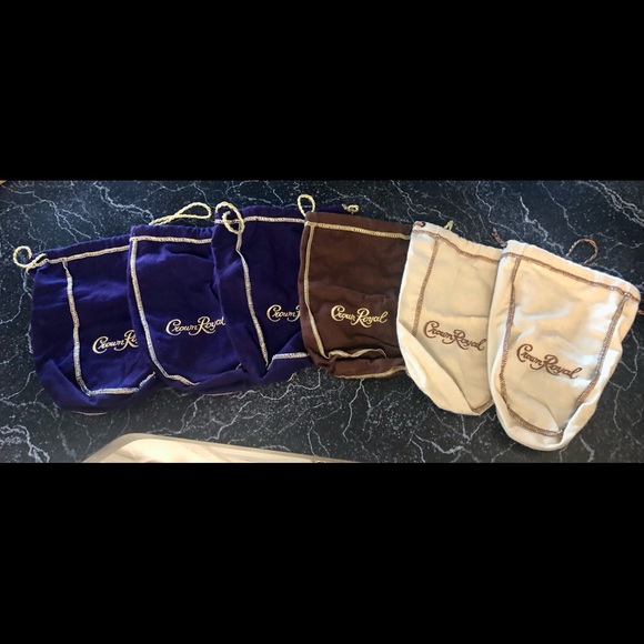 6 Crown Royal Bags…🤩 3 colors Perfect condition! - Picture 1 of 2